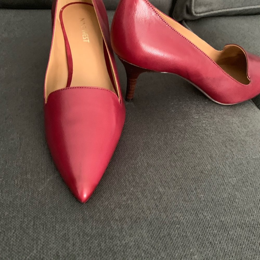 Shoes - Picture 2 of 3